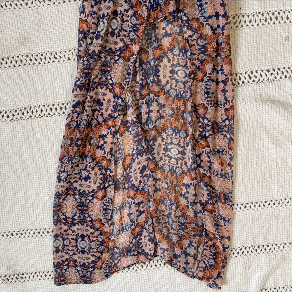 Floral Pattern Romper - Picture 3 of 4